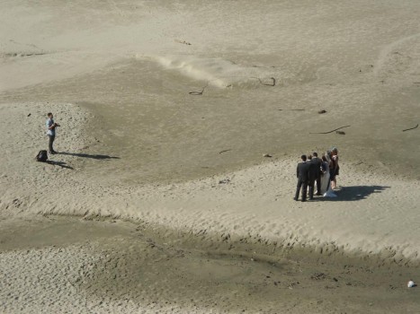 I love this photo. We look like we're in the desert.